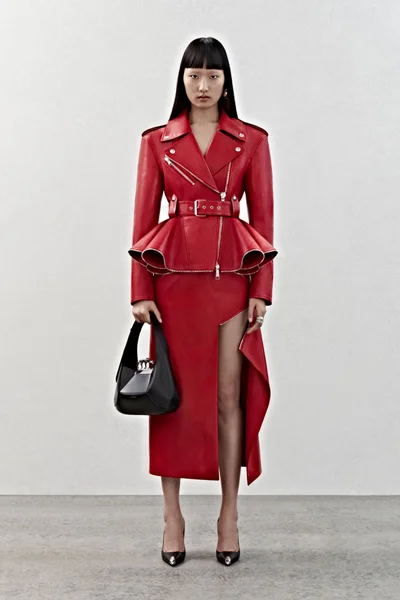 Look 3